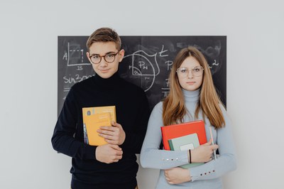 Borse di studio e contributi per i libri di testo, al via le domande in Emilia-Romagna per l'a.s. 2026/2027