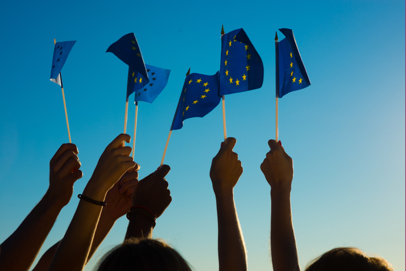 Giovani europei, tre bandi su formazione e imprenditoria